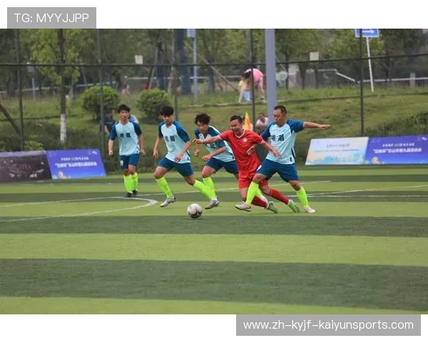 足球比赛中的团体合作与战术配合 足球比赛中的团体合作与战术配合